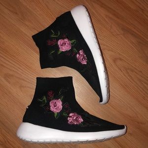 Steve Madden tennis shoes